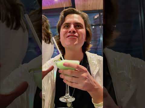 Cenas K-pop y restaurantes inmersivos: la tendencia que mezcla menú, música y fiesta